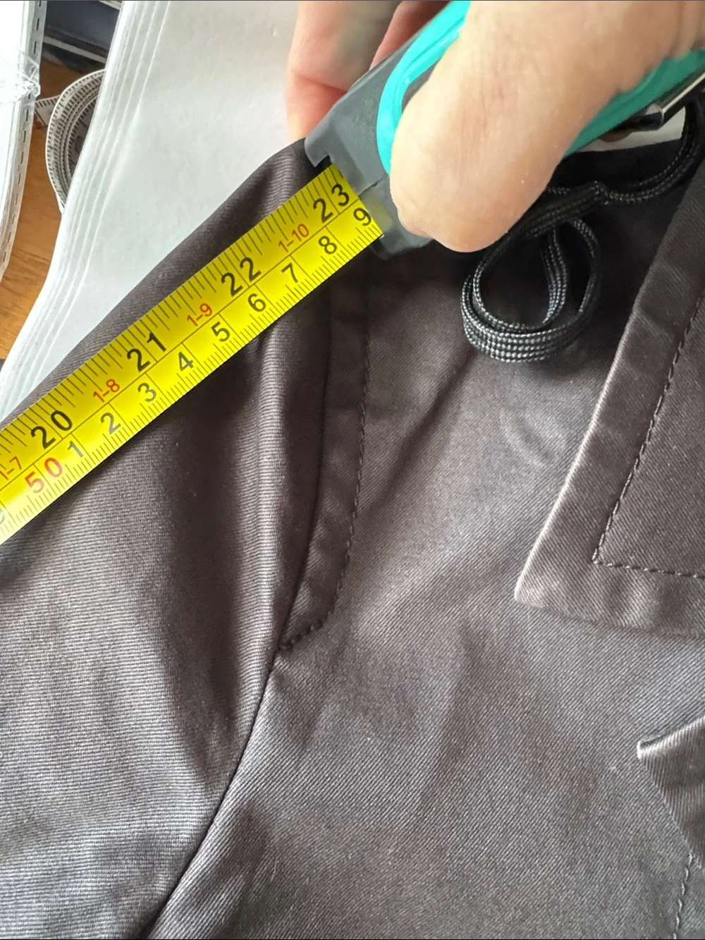 Burberry Black Classic Trench Coat with Signature Check Lining - Picture 12 of 15